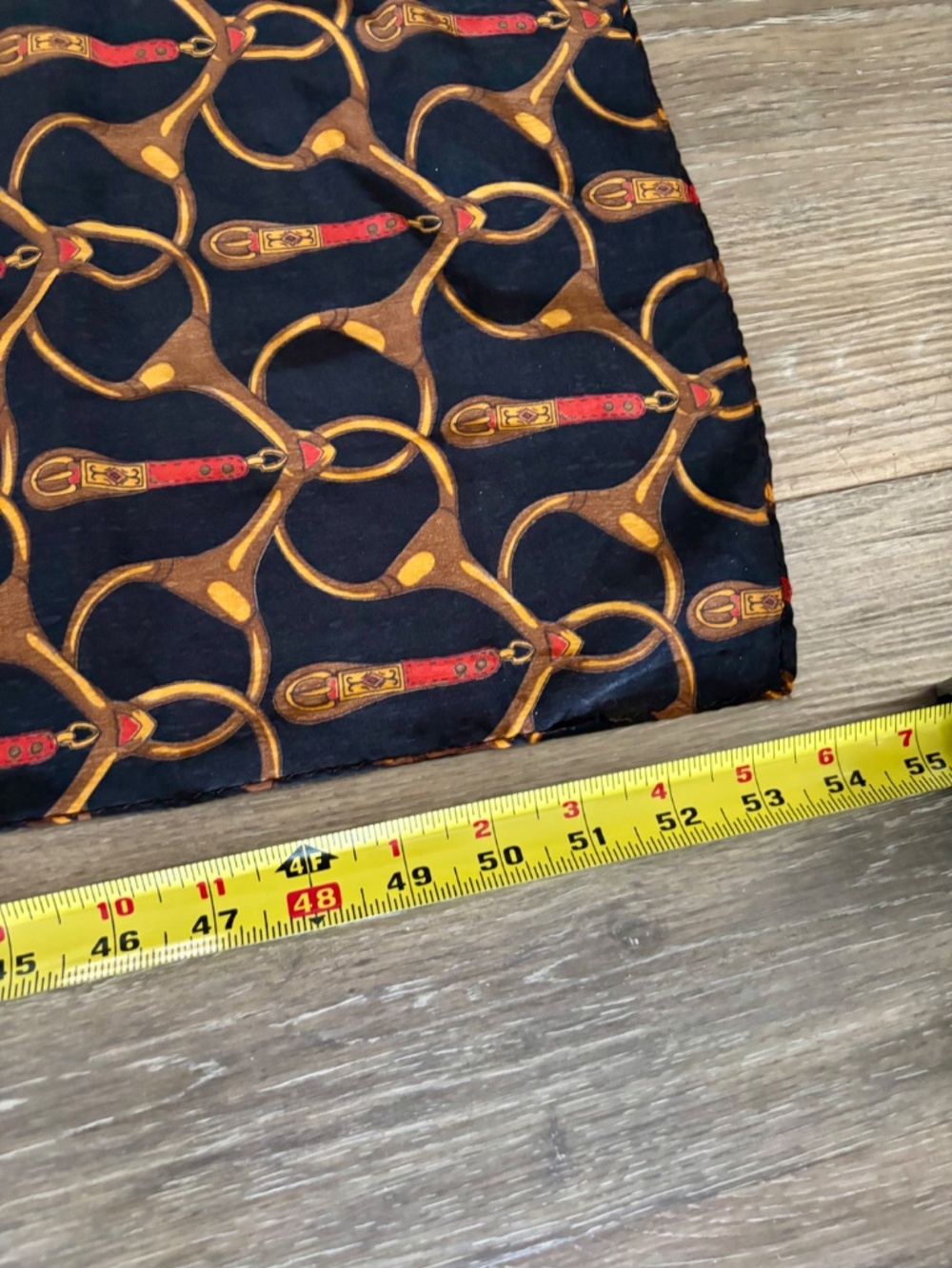VINTAGE LATE 80's/90's LIMITED EXPRESS EQUESTRIAN MOTIF SCARF - Picture 2 of 4